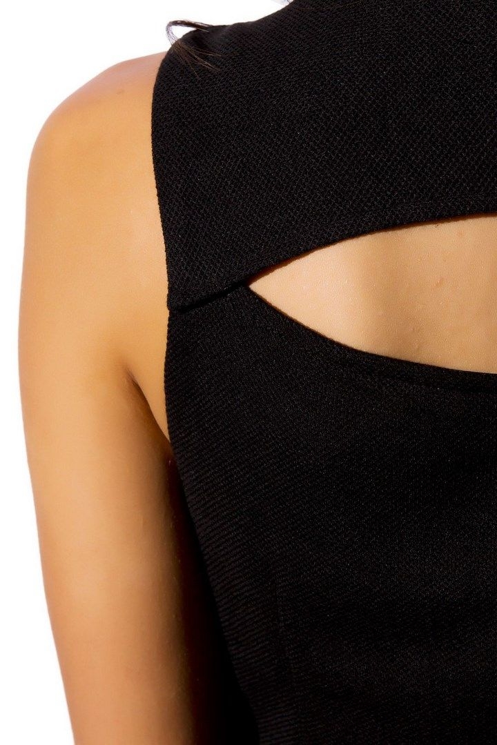 Vestido negro cocktail adornos